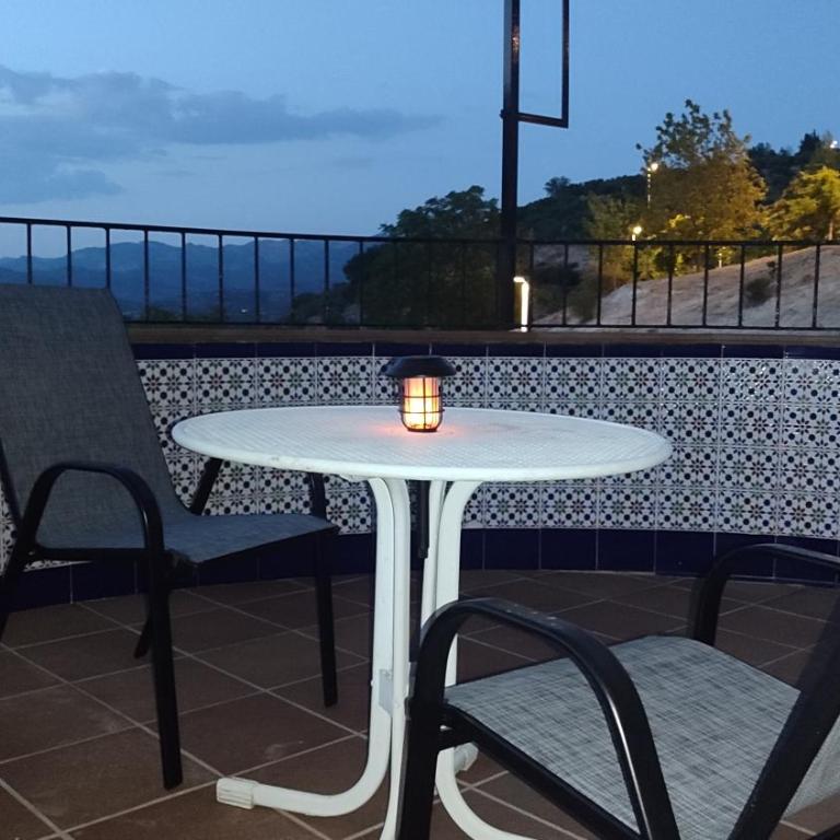 Alojamientos Turísticos Paseo del Cristo Cazorla - Apartamento de 1 dormitorio con terraza - 1
