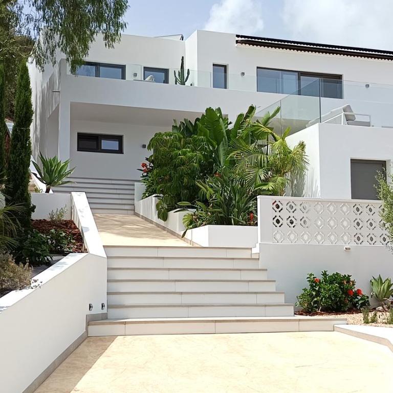 Happyplace Malaga - Villa with Panoramic Sea View Heated Infinity Saltwater Pool - Villa con vistas al mar - 3