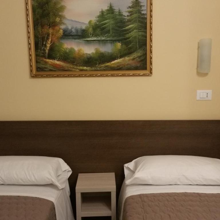 Hotel Tommaseo - Double or Twin Room - 5