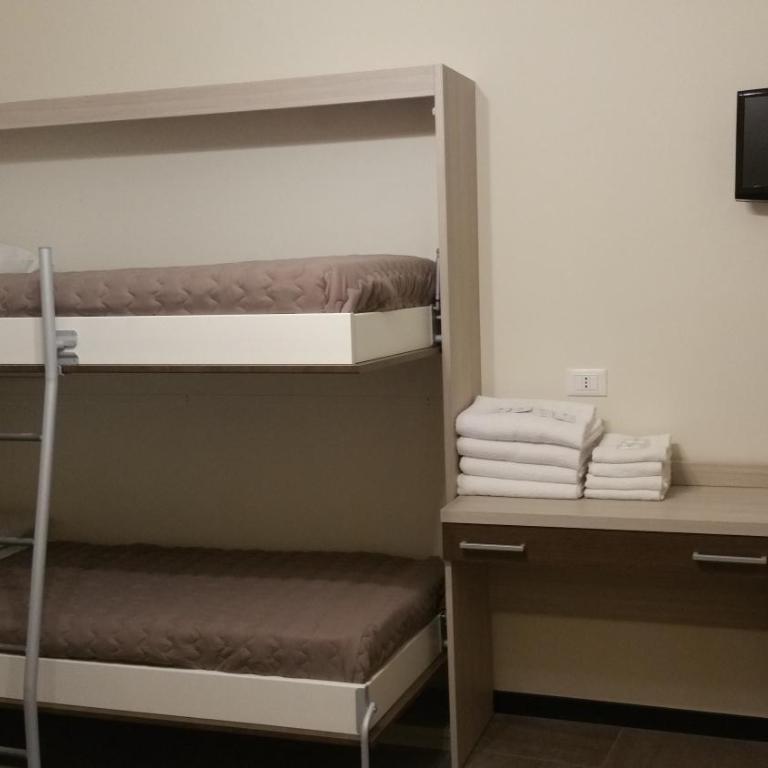 Hotel Tommaseo - Quadruple Room with Kitchenette - 4