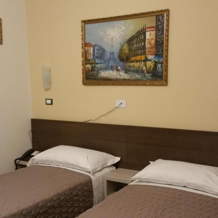 Hotel Tommaseo - Double or Twin Room - 6