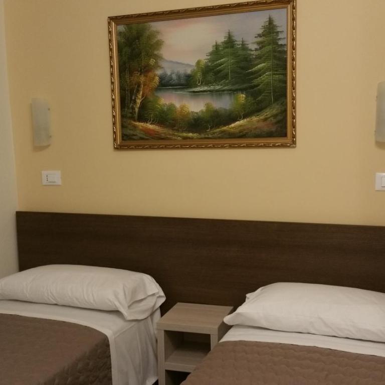 Hotel Tommaseo - Double or Twin Room - 8