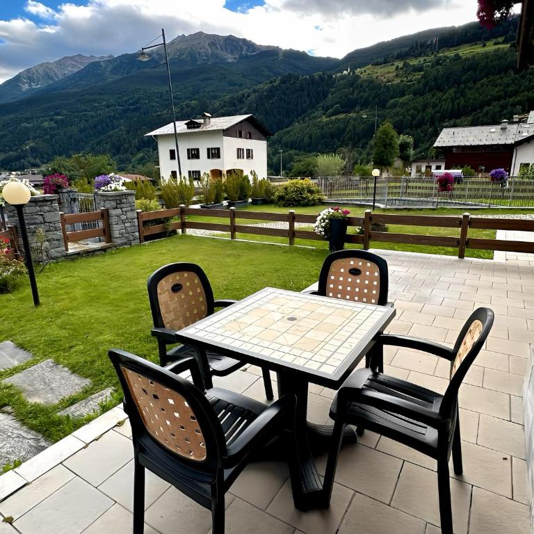 Bormio Alps Chalet - Appartamento con 2 Camere da Letto e Vista Giardino - 11