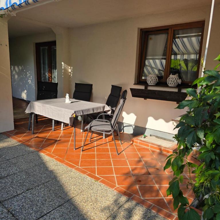 FAMILIE BRANDT - Apartment mit 1 Schlafzimmer - 1