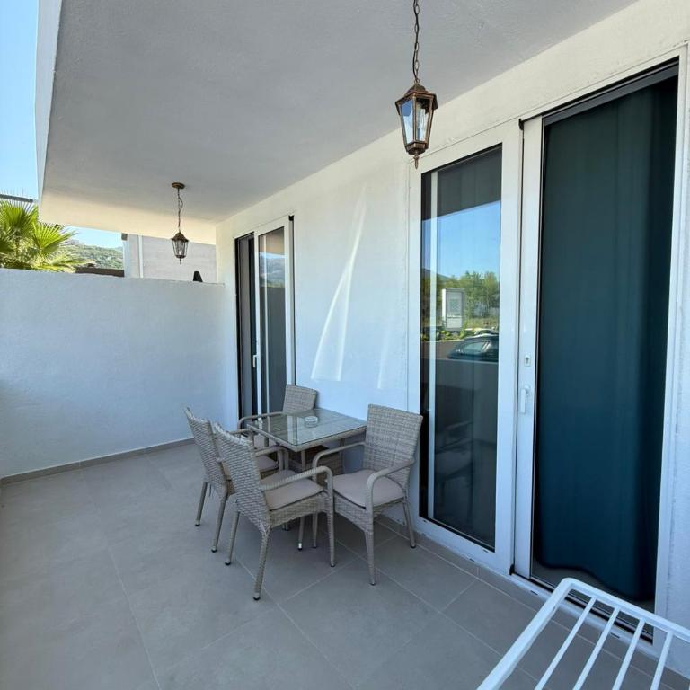 Apartments Kristina Jaz Budva - Family Suite - 12