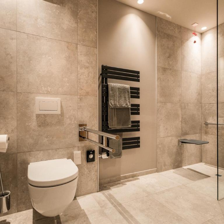 Gasthof Hotel Post - Chambre Triple - Accessible aux Personnes à Mobilité Réduite - 8