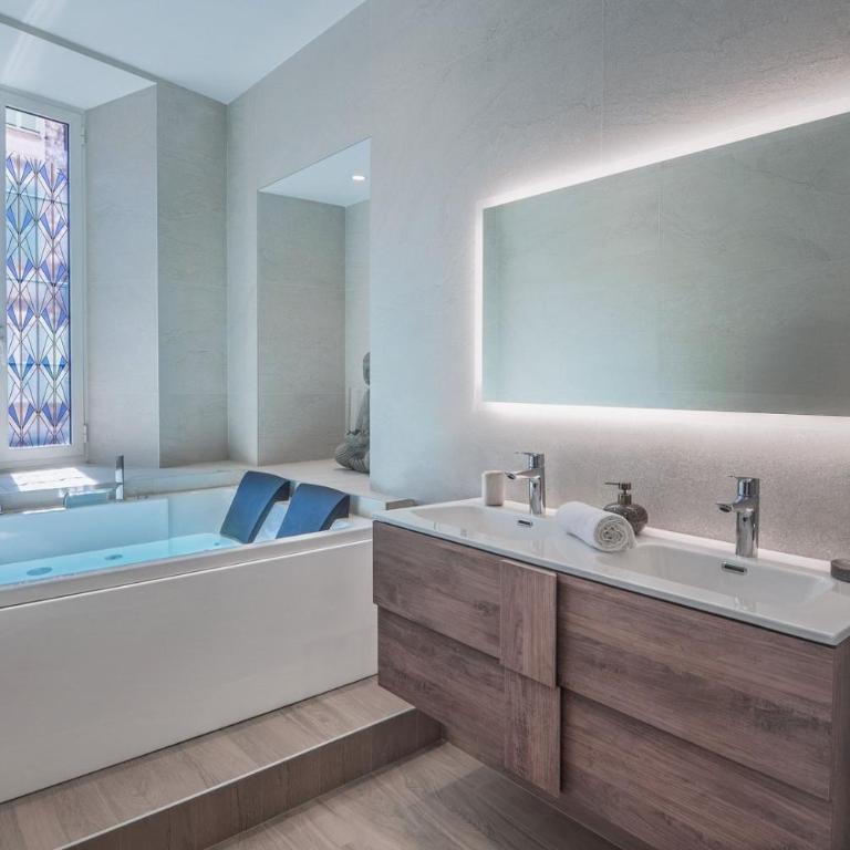 Magnifique appartement - Jacuzzi - Port de Nice - Appartement Deluxe - 7