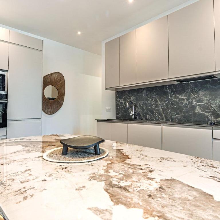 Magnifique appartement - Jacuzzi - Port de Nice - Appartement Deluxe - 22