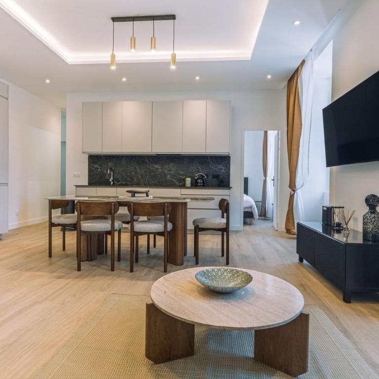 Magnifique appartement - Jacuzzi - Port de Nice - Appartement Deluxe - 12
