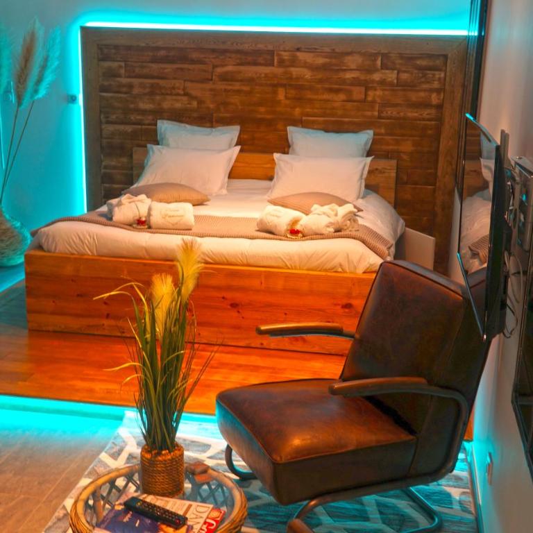 Cocon D'amour En Luberon - Chambre Spa a proximite de l'Isle sur la Sorgue - Chambre Lit King-Size avec Baignoire Spa - 12