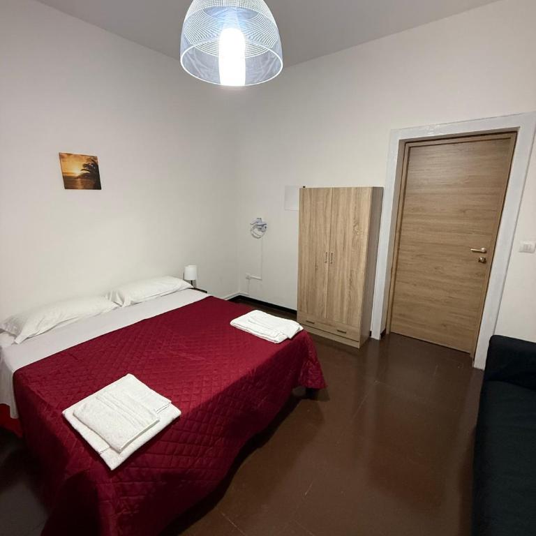 Sc Residence Parma - Camera Matrimoniale Standard con Bagno in Comune - 5