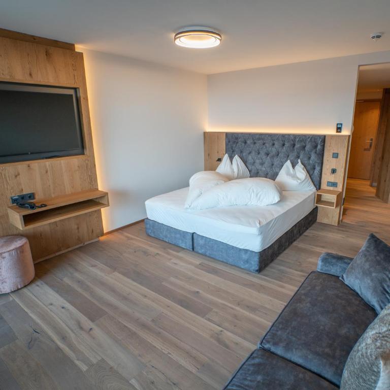 Hotel Purvita - Ski In Ski Out - Infinity Pool - Deluxe Suite - 4