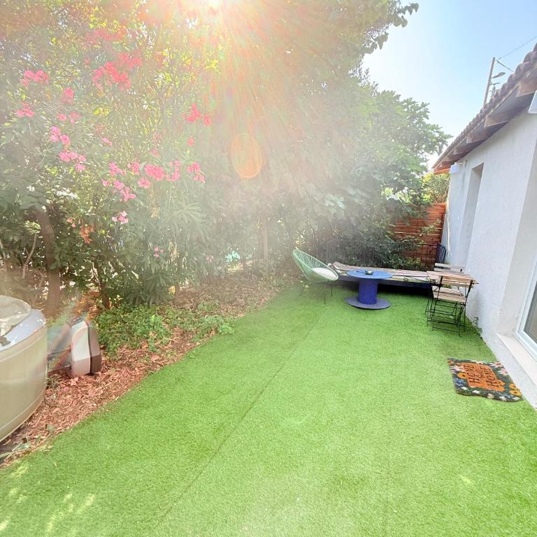 Maison Mer, Campagne et ville Calme au soleil avec jacuzzi - Ferienhaus - 6