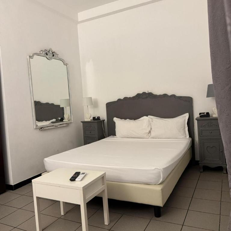 Blancmaisonteveresuite - Camera Matrimoniale con Bagno Privato - 10