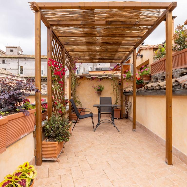 Attico con terrazza privata silenzioso casa Mem - Appartamento con 1 Camera da Letto - 8