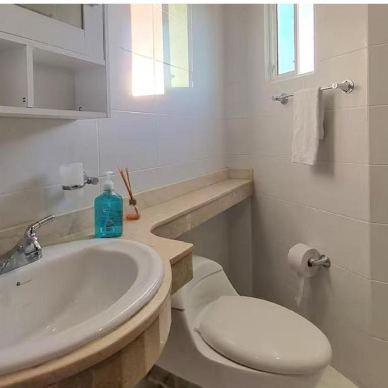 Trento Class 1002 Apartamento Elegante y Confortable con Parqueadero - Two-Bedroom Apartment - 17