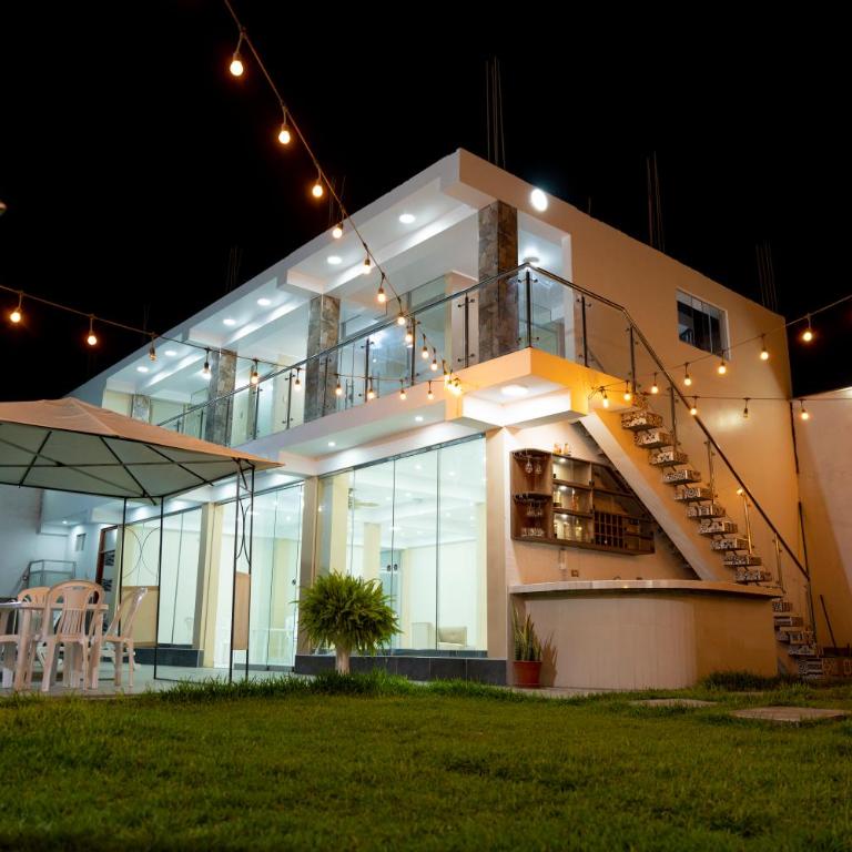 Salon y Recepciones Catalina - Casa - 5