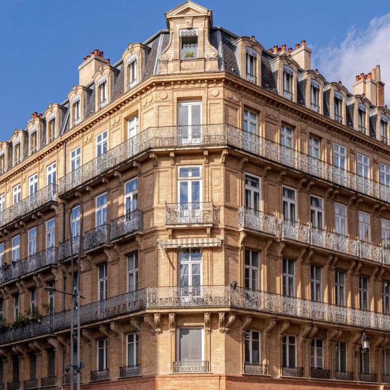 CHEZ CLAIRE 5 - Place Capitole122m2, Jacuzzi, Ciné - Four-Bedroom Luxury Apartment - 21