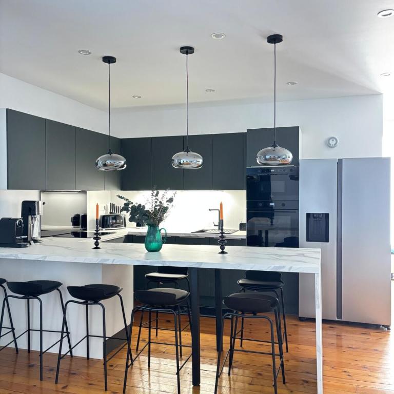 CHEZ CLAIRE 5 - Place Capitole122m2, Jacuzzi, Ciné - Four-Bedroom Luxury Apartment - 6