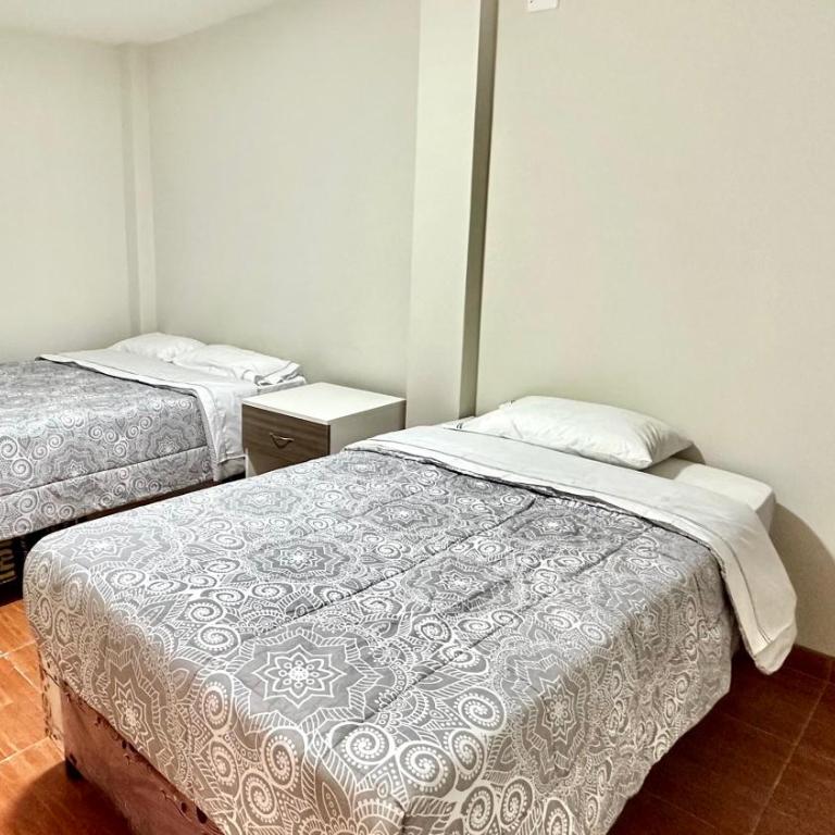 Habitación tranquila a 15 min de Plaza Norte - Twin Room with Bathroom - 12