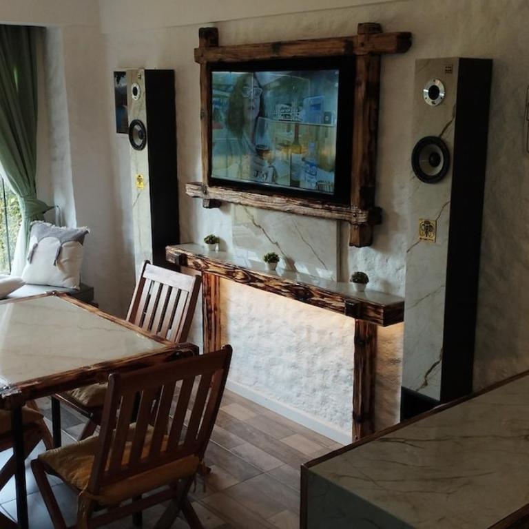 Departamento con vista al lago cerros y parque - Apartamento Loft de 1 dormitorio - 27