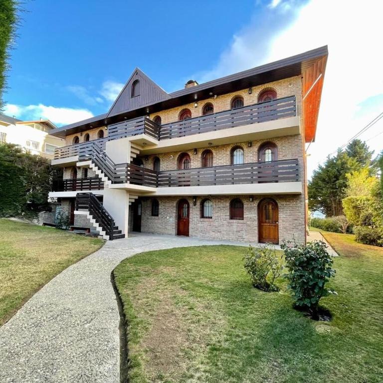 Departamento con vista al lago cerros y parque - Apartamento Loft de 1 dormitorio - 44