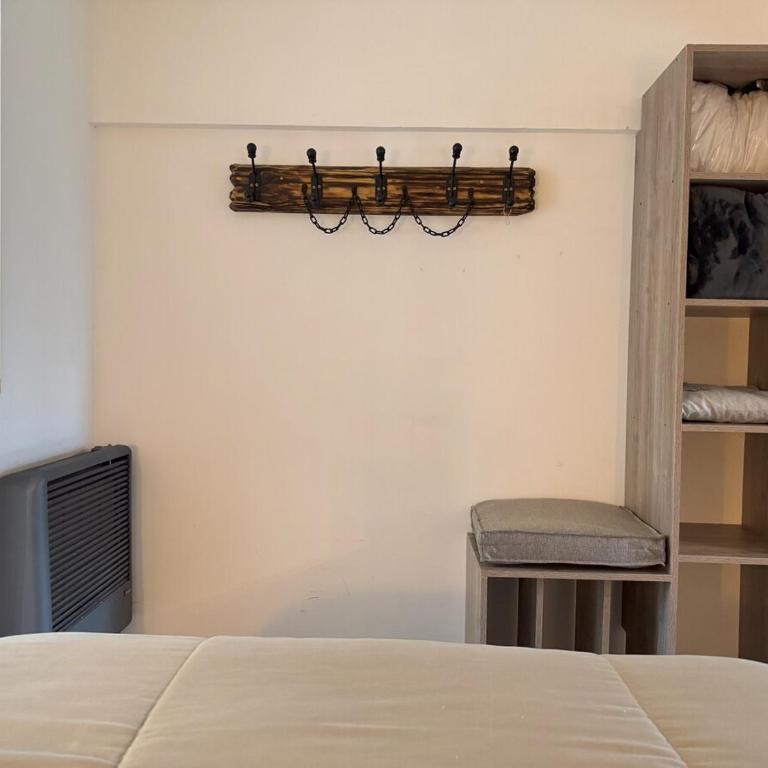 Departamento con vista al lago cerros y parque - Apartamento Loft de 1 dormitorio - 46