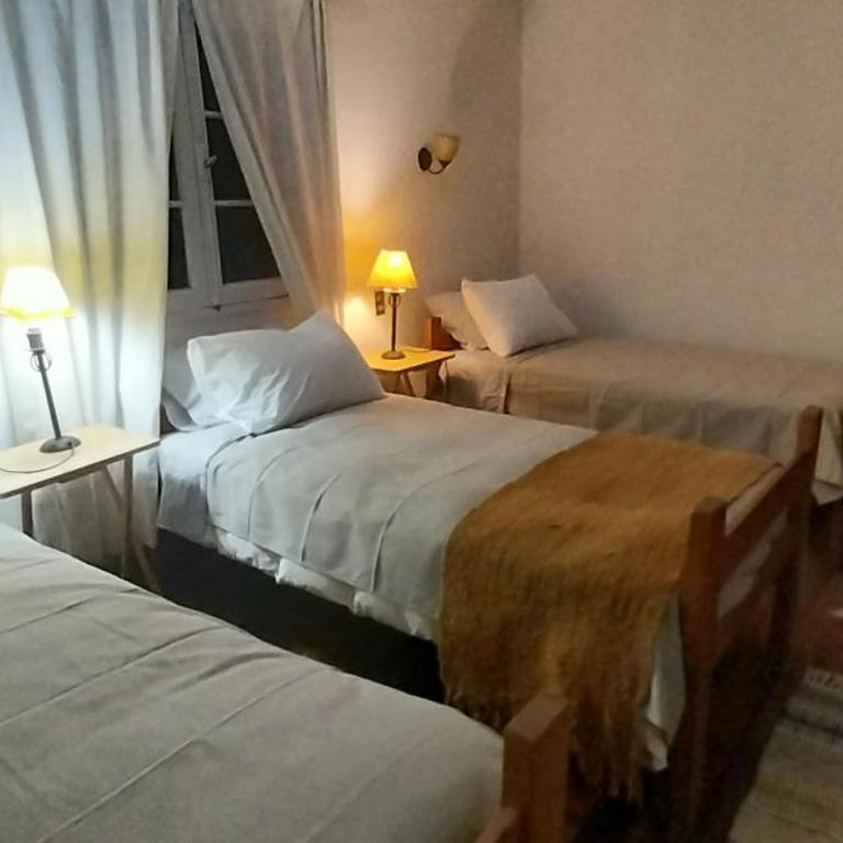 Hostel 566 - Deluxe Triple Room - 1