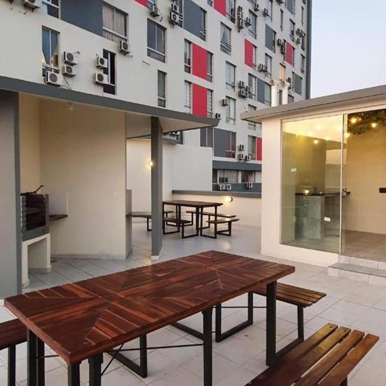 Departamento amplio en el corazón de Santa Cruz - Apartamento de 2 dormitorios - 4