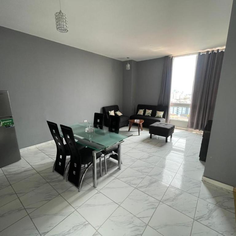 Departamento amplio en el corazón de Santa Cruz - Apartamento de 2 dormitorios - 10