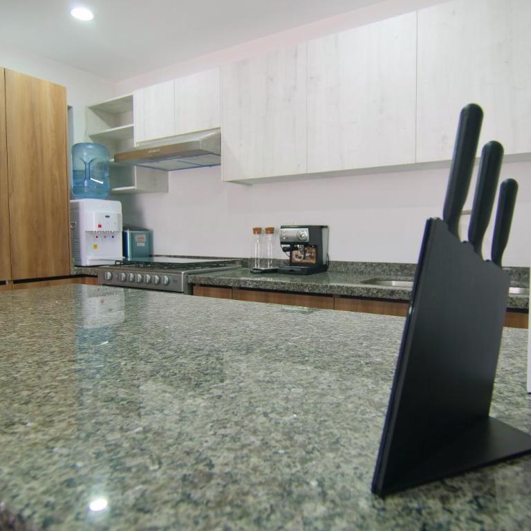 Comodo departamento, centrico - Two-Bedroom Apartment - 13
