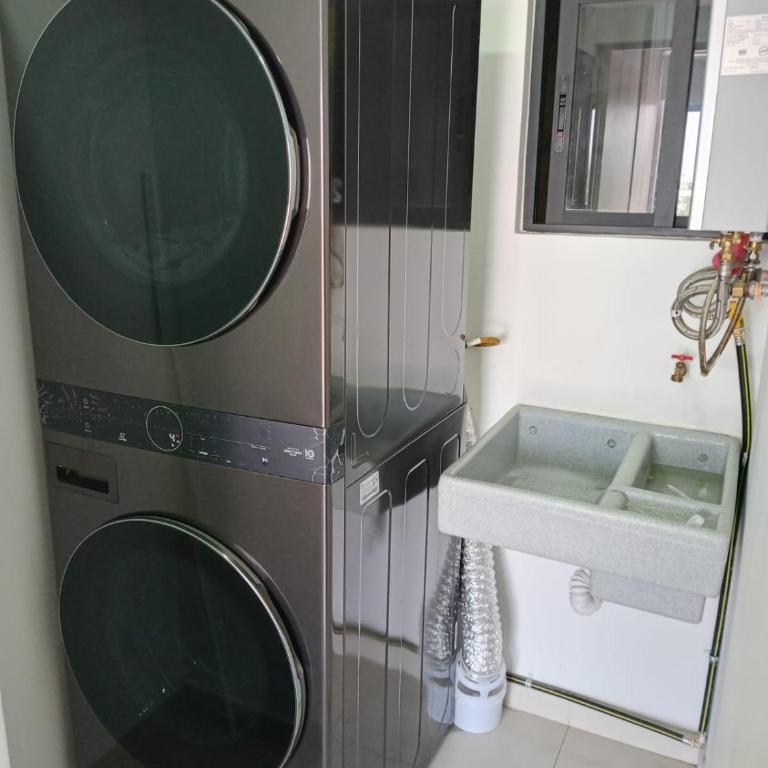 Comodo departamento, centrico - Two-Bedroom Apartment - 35