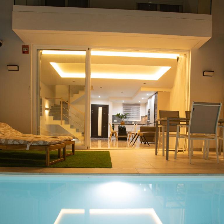 GOZAMENA Villa 168 PRIVATE Heated POOL and JACUZZY - Three-Bedroom Villa - 6