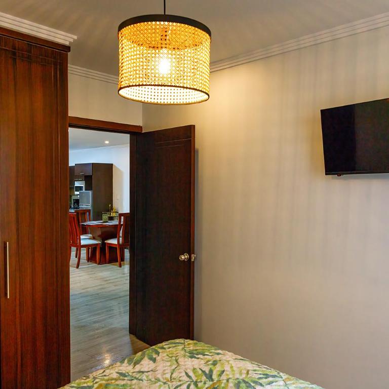 Encantador apartamento en el centro de Cuenca - Two-Bedroom Apartment - 3