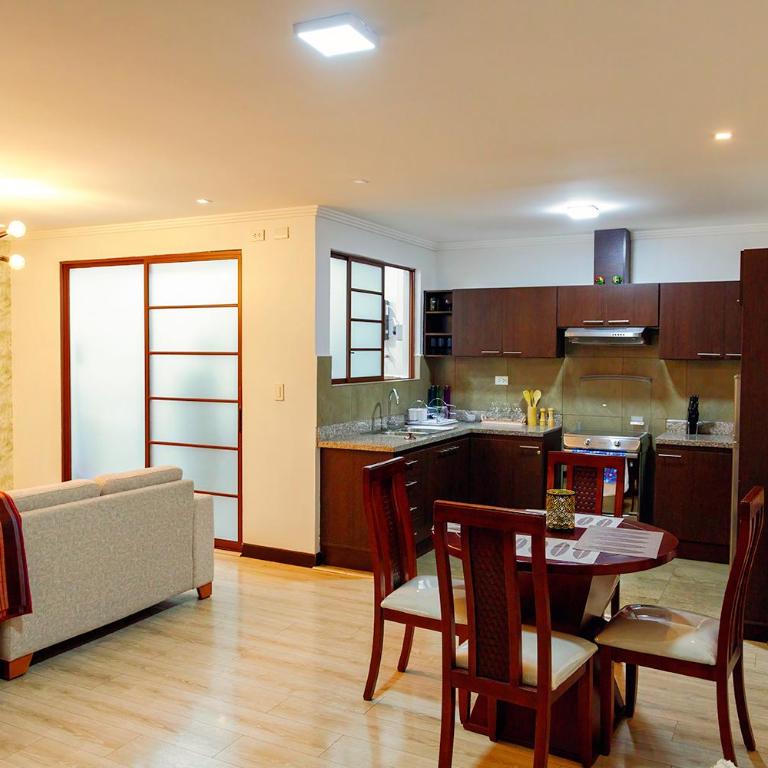 Encantador apartamento en el centro de Cuenca - Two-Bedroom Apartment - 11