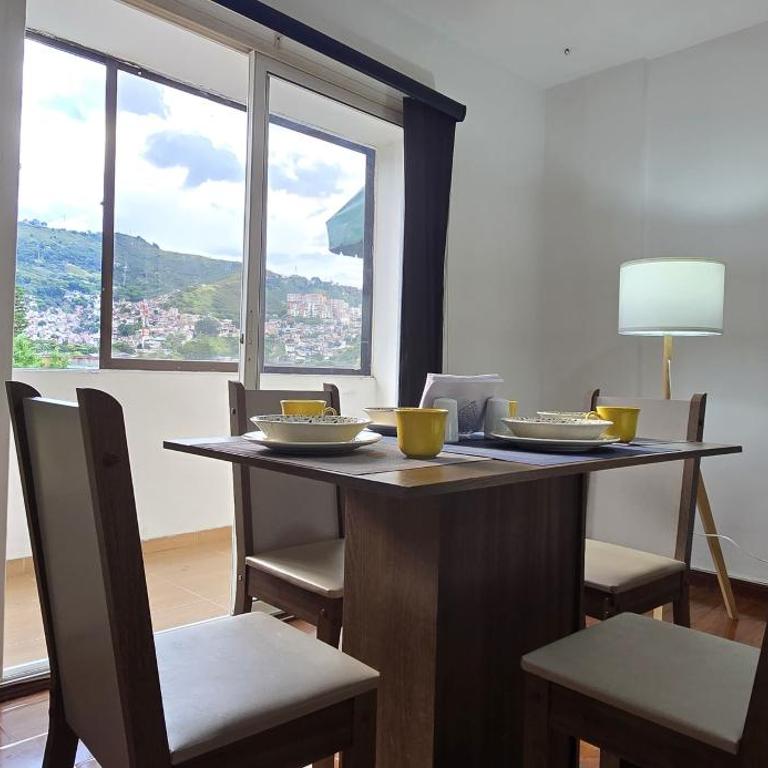Tequendama Amplio apto Cerca a clínicas - Two-Bedroom Apartment - 10