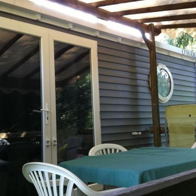 Mobil home avec Terrasse à Bormes-les-Mimosas - API-1-52-485 - Mobile Home - 3