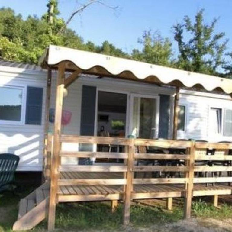 Mobil-home 35m² avec terrasse pour 8 personnes, accès handicapé - API-1-52-384 - Mobile Home - 2