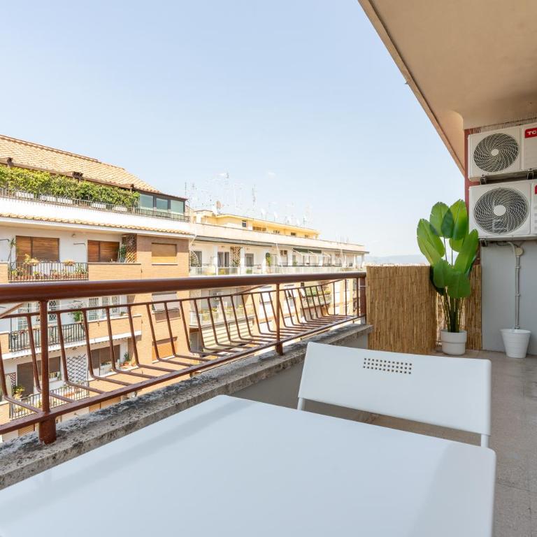 Guest House Rome - Pigneto - Camera Matrimoniale con Balcone - 15