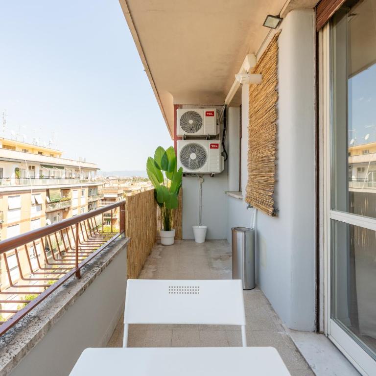 Guest House Rome - Pigneto - Camera Matrimoniale con Balcone - 14
