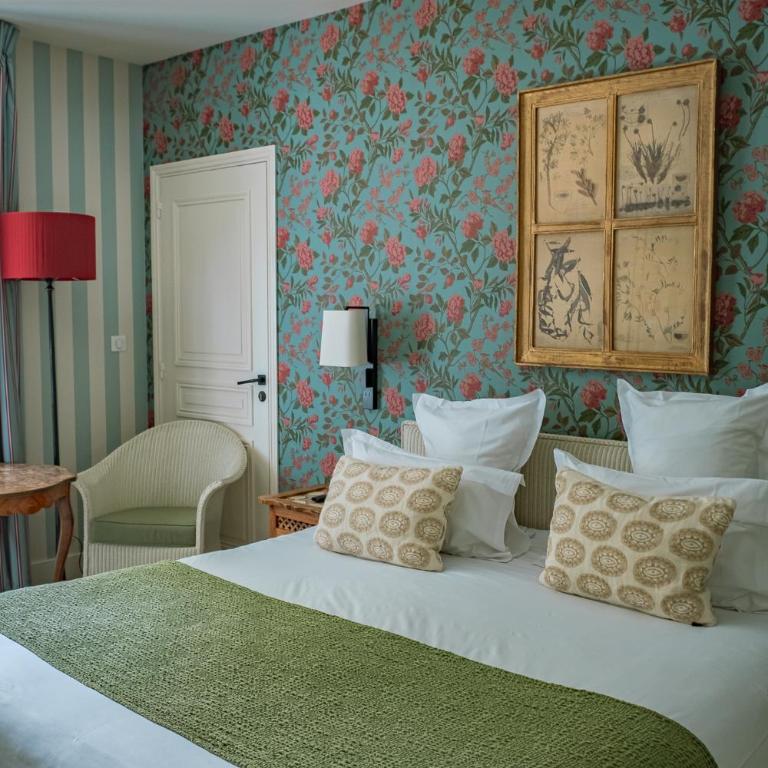 Hôtel Le Saint Christophe - Chambre Familiale - Vue sur Jardin - 2