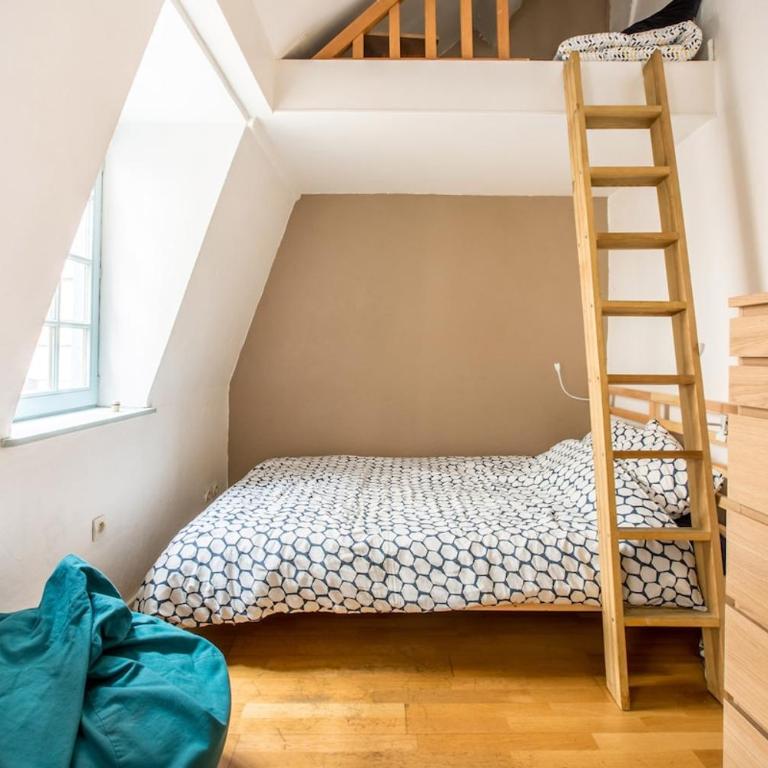 Joli Duplex dans un immeuble classé du Vieux-Lille - Appartamento su 2 Livelli - 12