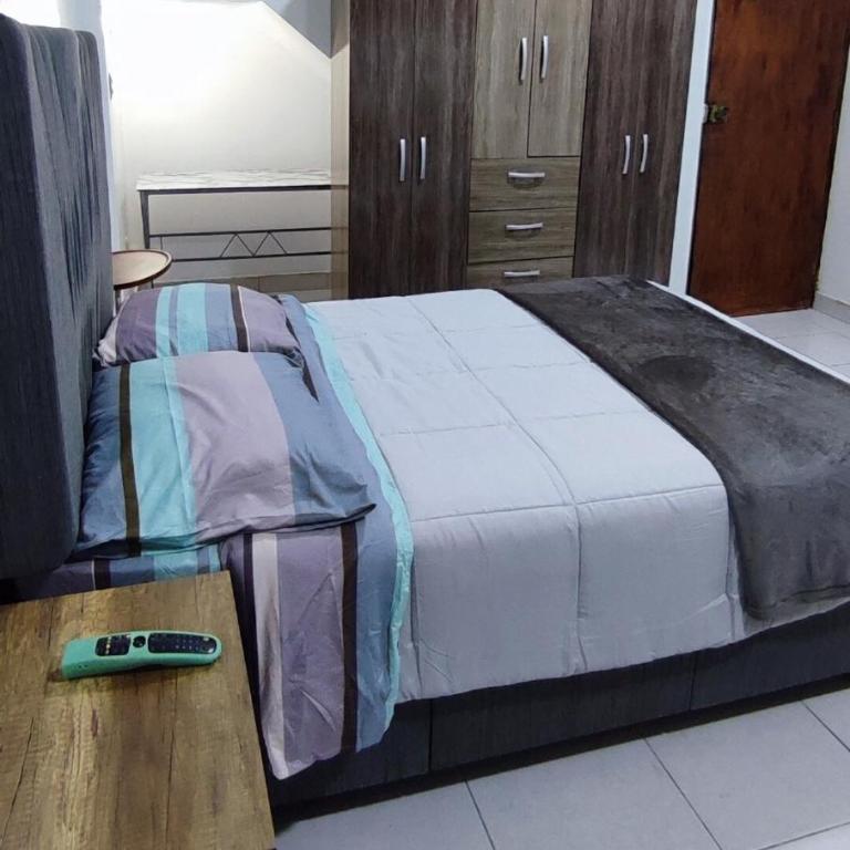 Monoambiente Parque Naranjal B, a 20 minutos del Aeropuerto - Hasta 3 huéspedes - One-Bedroom Apartment - 1