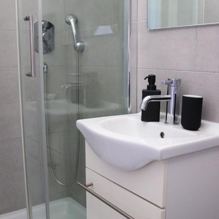Dimora Trasteverina Holiday Home - Casa con 2 Camere da Letto - 9