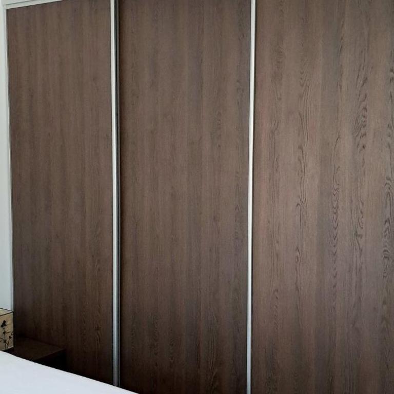 Cherry Apartment - Two-Bedroom Apartment with Balcony - 11