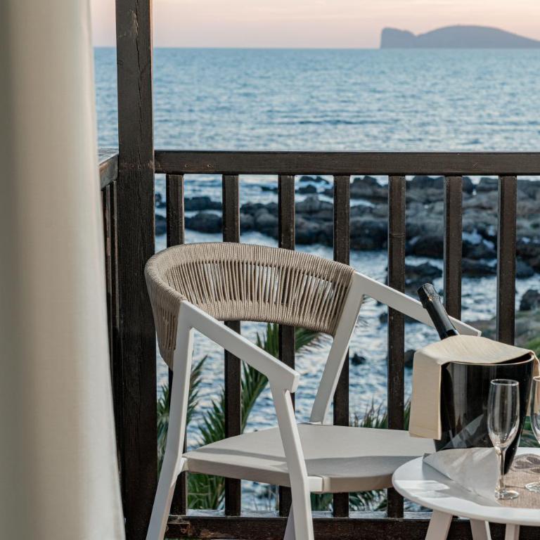 Hotel Calabona - Camera Matrimoniale con Balcone e Vista Mare - 1