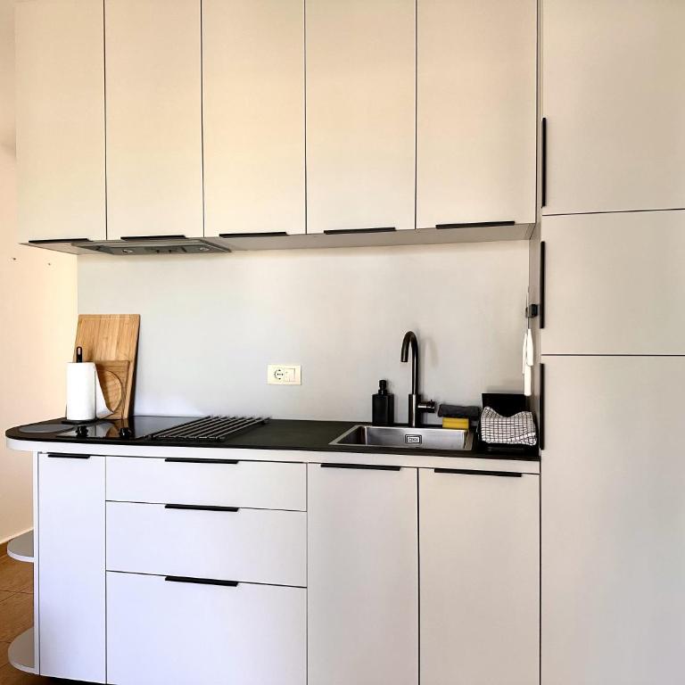 La Laguna Boutique Apartments - Deluks Studio sa Queen Krevetom - 1