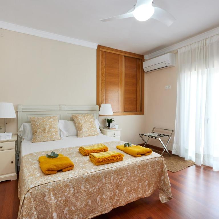 Hevres El Capricho - Five-Bedroom House - 25