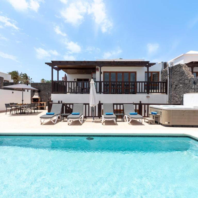 Villa Poppy - Villa with Private Pool - 58