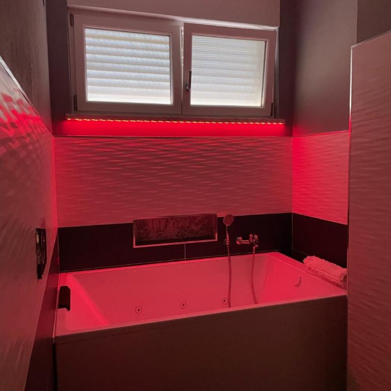 Villa Nepi apartments - Double Room with Spa Bath - 12